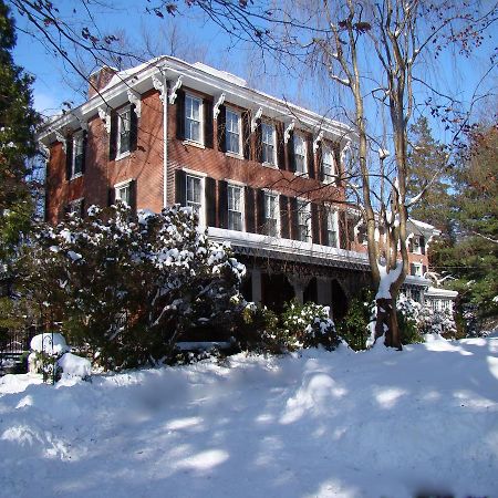 Faunbrook Bed & Breakfast (Adults Only) West Chester Exterior foto