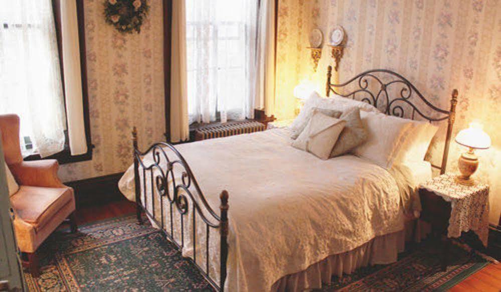Faunbrook Bed & Breakfast (Adults Only) West Chester Exterior foto